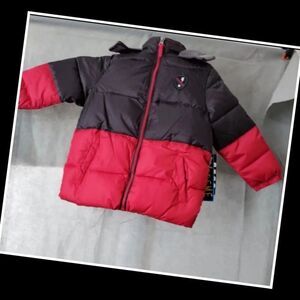 NWT Xtreme Red/Black Hooded puffer Coat 4T. Water & Wind resistant